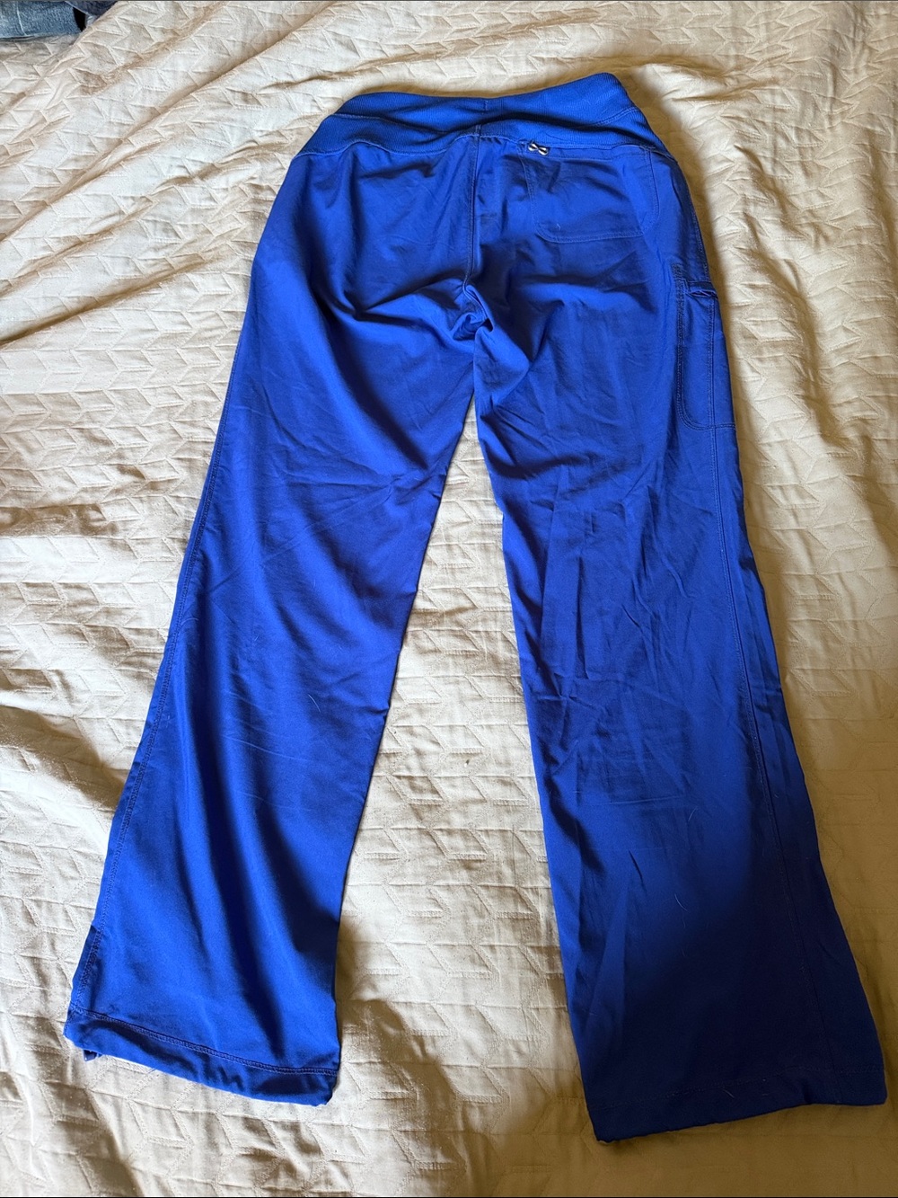 Cherokee Infinity Women's Galaxy Blue Scrub Set - Top & Pants - Picture 11 of 13